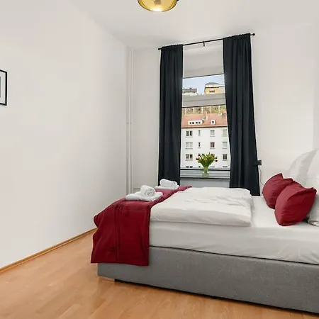 Zentrales - 2 Boxspringbetten - Netflix Apartment